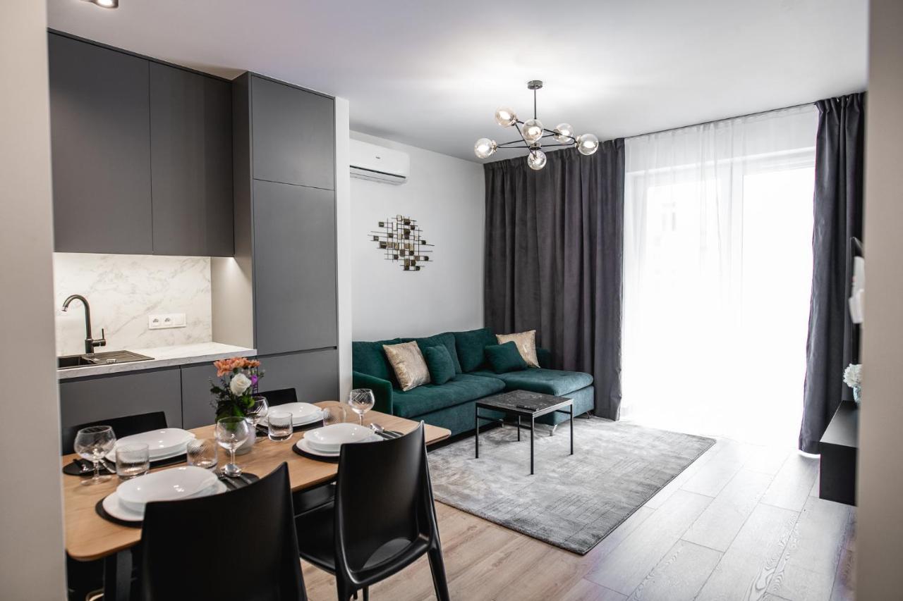 Mkm Apartments Люблин Екстериор снимка