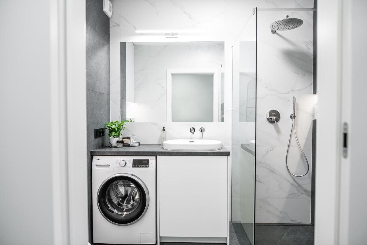 Mkm Apartments Люблин Екстериор снимка