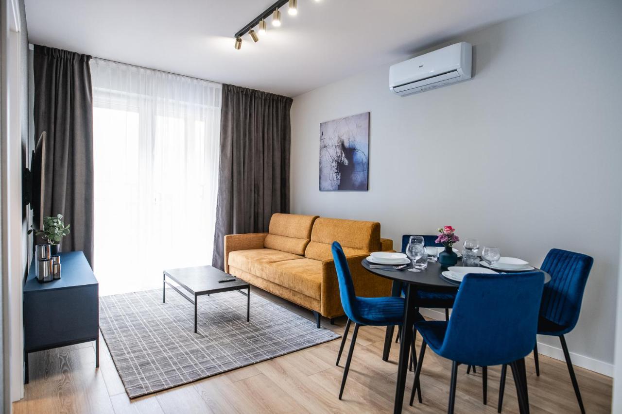 Mkm Apartments Люблин Екстериор снимка