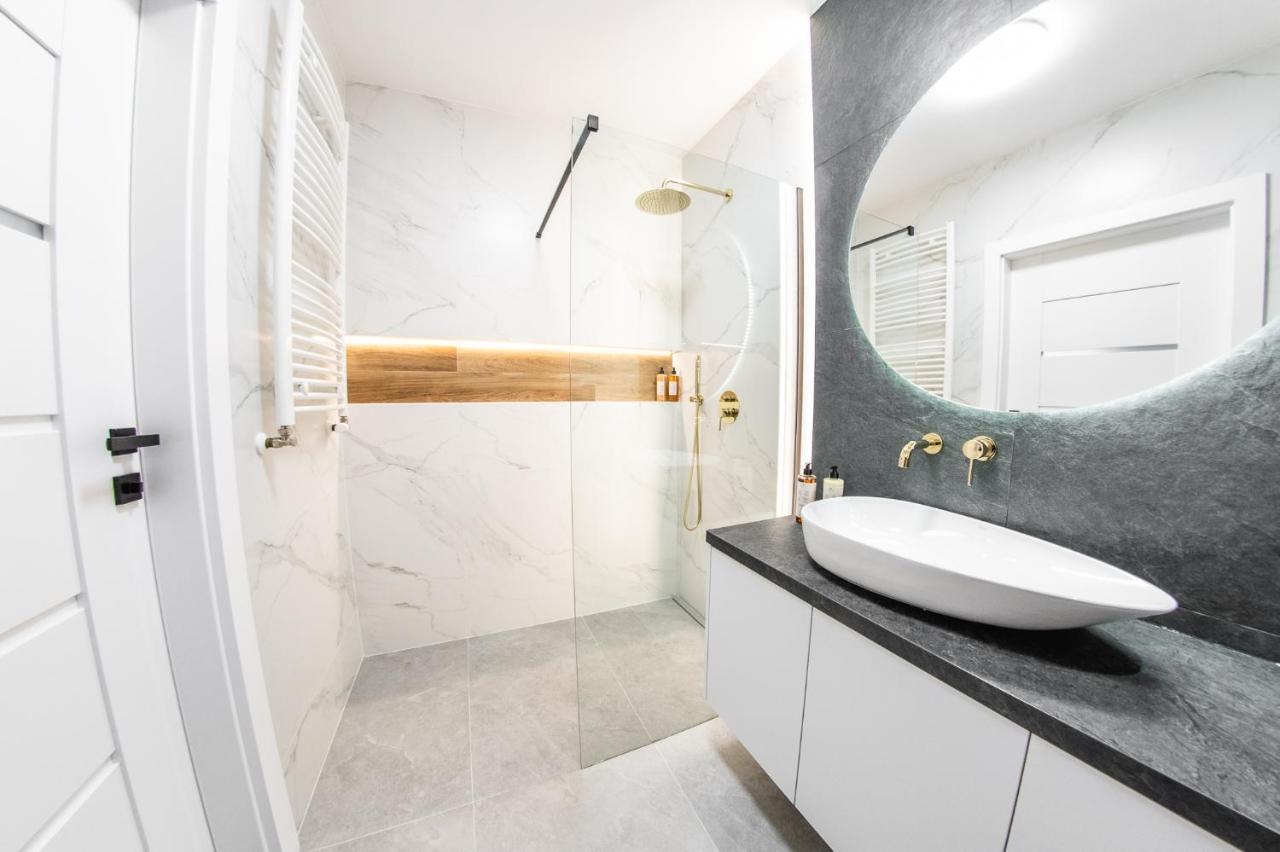 Mkm Apartments Люблин Екстериор снимка